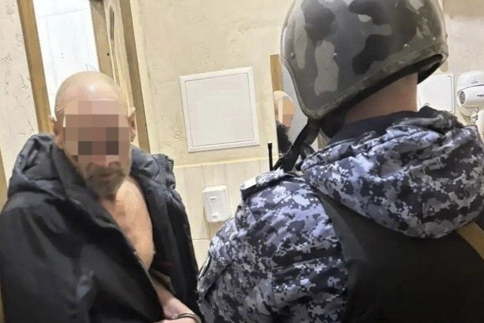    В Адмиралтейском районе задержали пьяного дебошира. Фото: t.me/rosgvard78