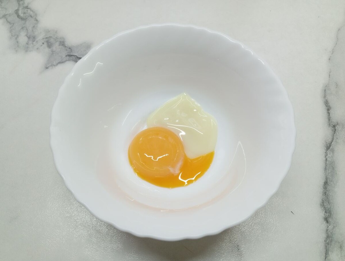 Желток и сгущенное молоко по технике "Венгерский лалк"