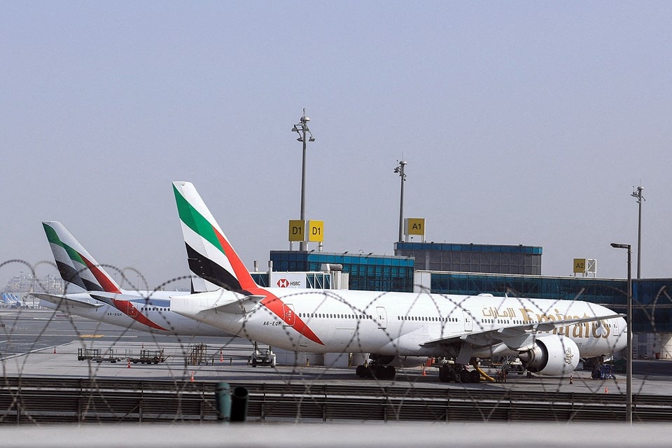    Это не эвакуационные рейсы, на борту - пассажиры авиакомпаний, у кого были билеты на отмененные в предыдущие дни рейсы REUTERS