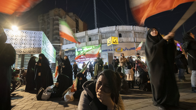     Траурная церемония в память о верховном лидере Ирана аятолле Хаменеи Gettyimages.ru Morteza Nikoubazl / NurPhoto