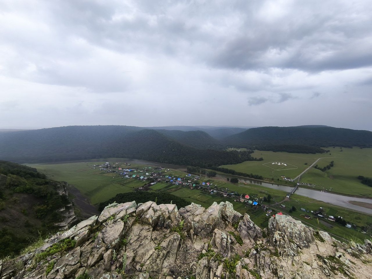Любовь к летней природе-это моя главная слабость.