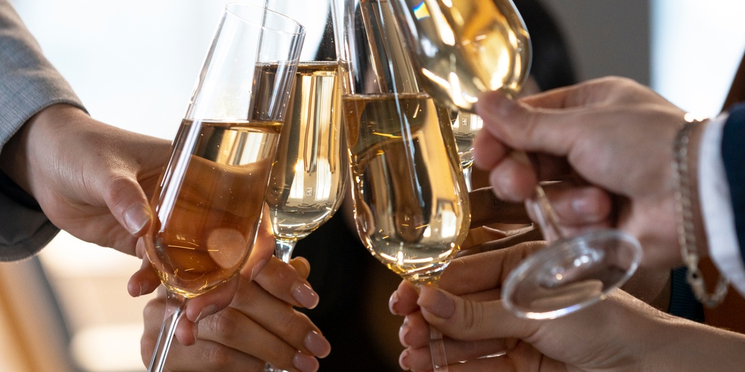 Спустя 20 лет вернулась в родной город победительницей, но ее быстро вернули на землю