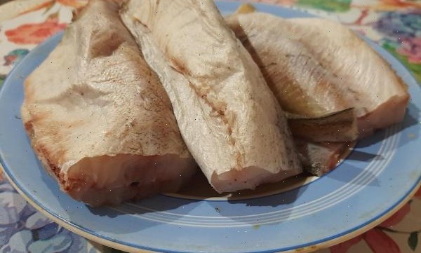 Я чаще всего котлеты готовлю из минтая, но вы можете брать любую рыбу.