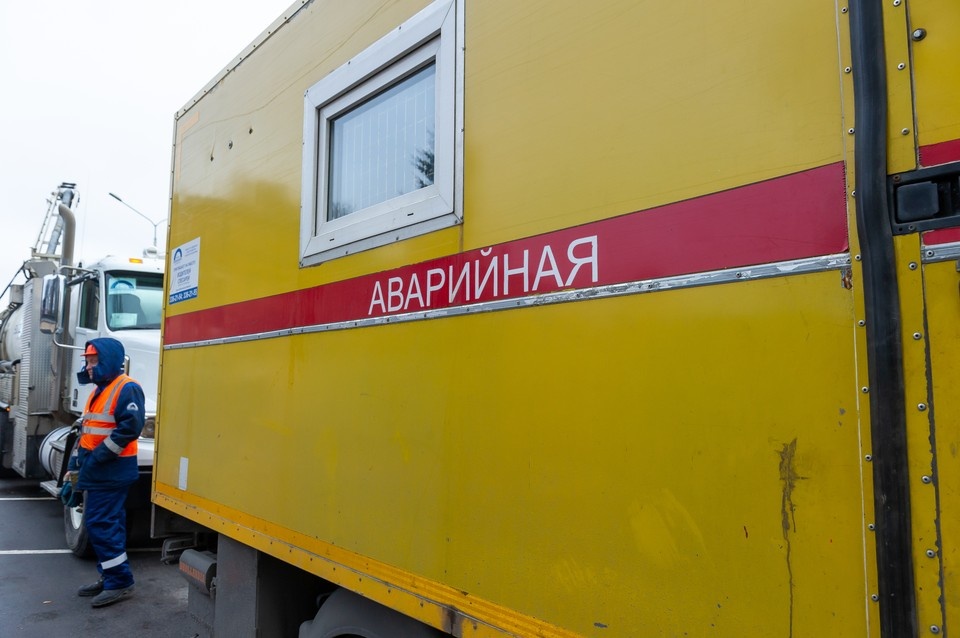    Жителям двух районов Петербурга временно отключат воду. Олег ЗОЛОТО