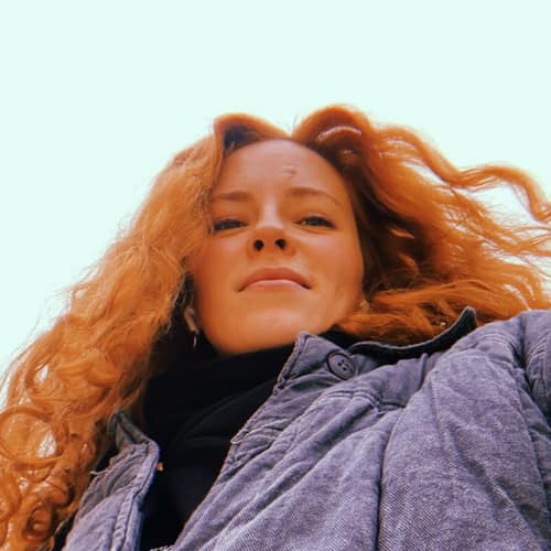     Анастасия Альмухаметова поставила «Ближе» в Театре Ермоловой со Стасей Милославской и Ильей Малаковым