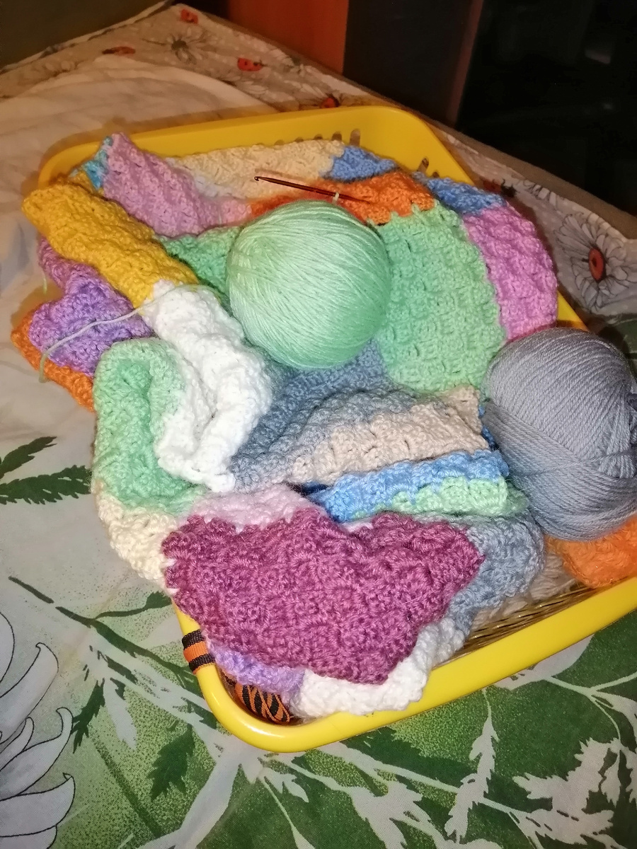 Корзинка с пледом