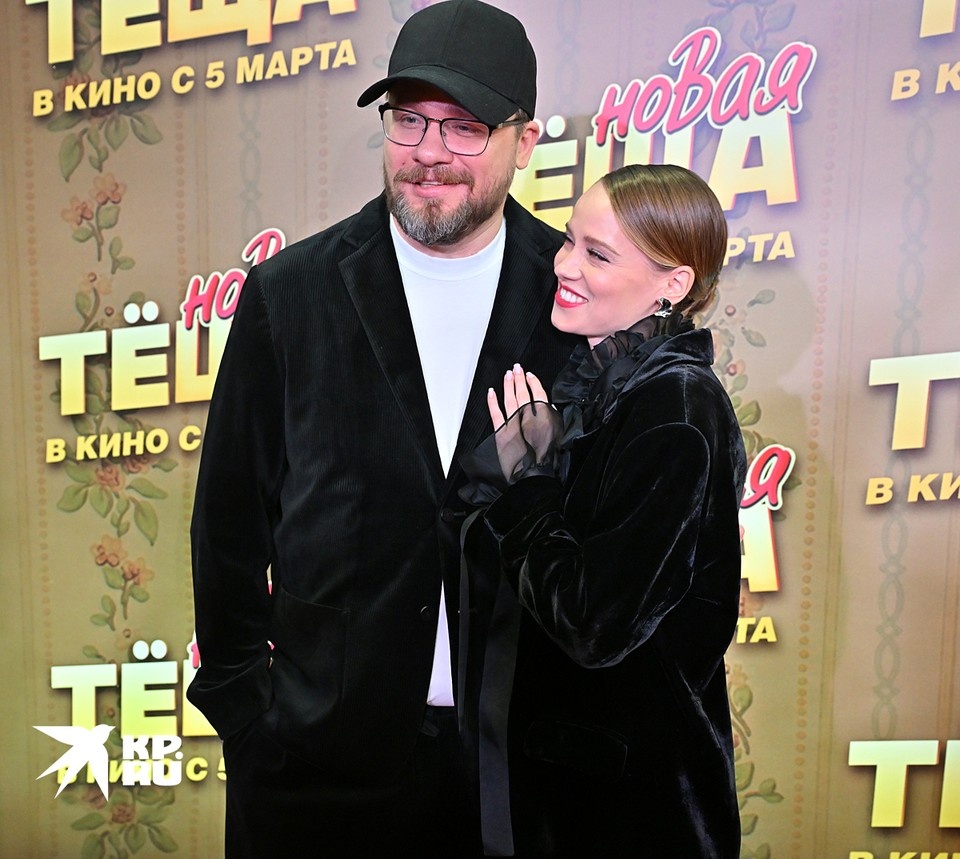    Гарик Харламов с женой Екатериной Ковальчук Иван МАКЕЕВ