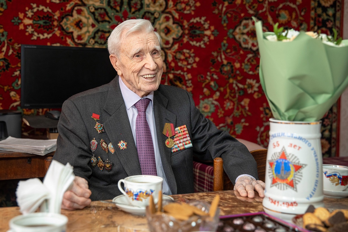    Так полковник Глотов встречал 90-летие. / Фото: Пресс-бюро Службы внешней разведки России