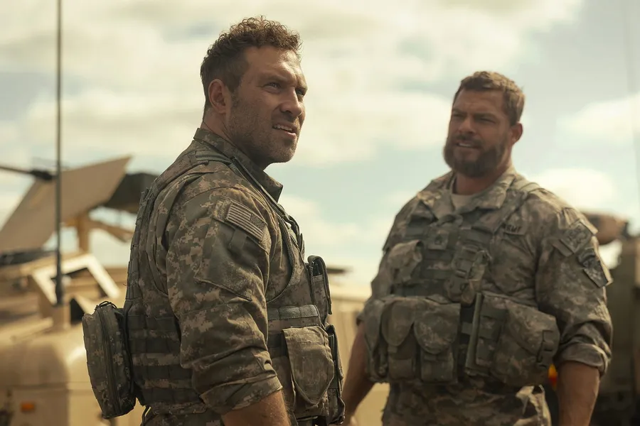 Встреча братьев в Афганисте (с) Кадр из фильма