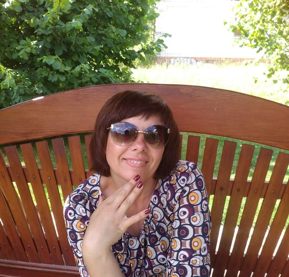 "Соседи превратили наш коридор в помойку и искренне обиделись, когда я поставила границу - в буквальном смысле. Теперь они не здороваются