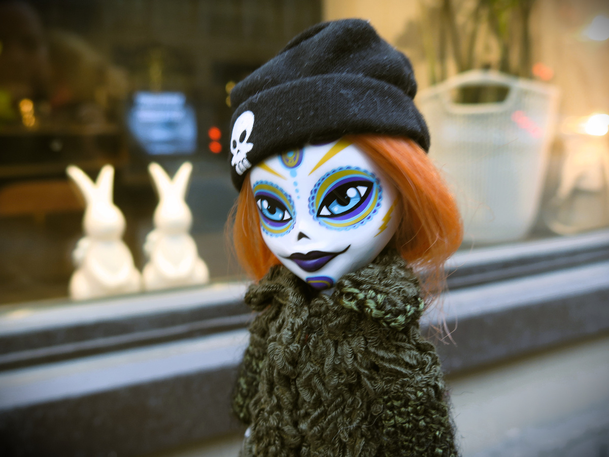 2. - Следуй за Белым Кроликом! "А, когда их двое, это шизофрения или биполярочка?"