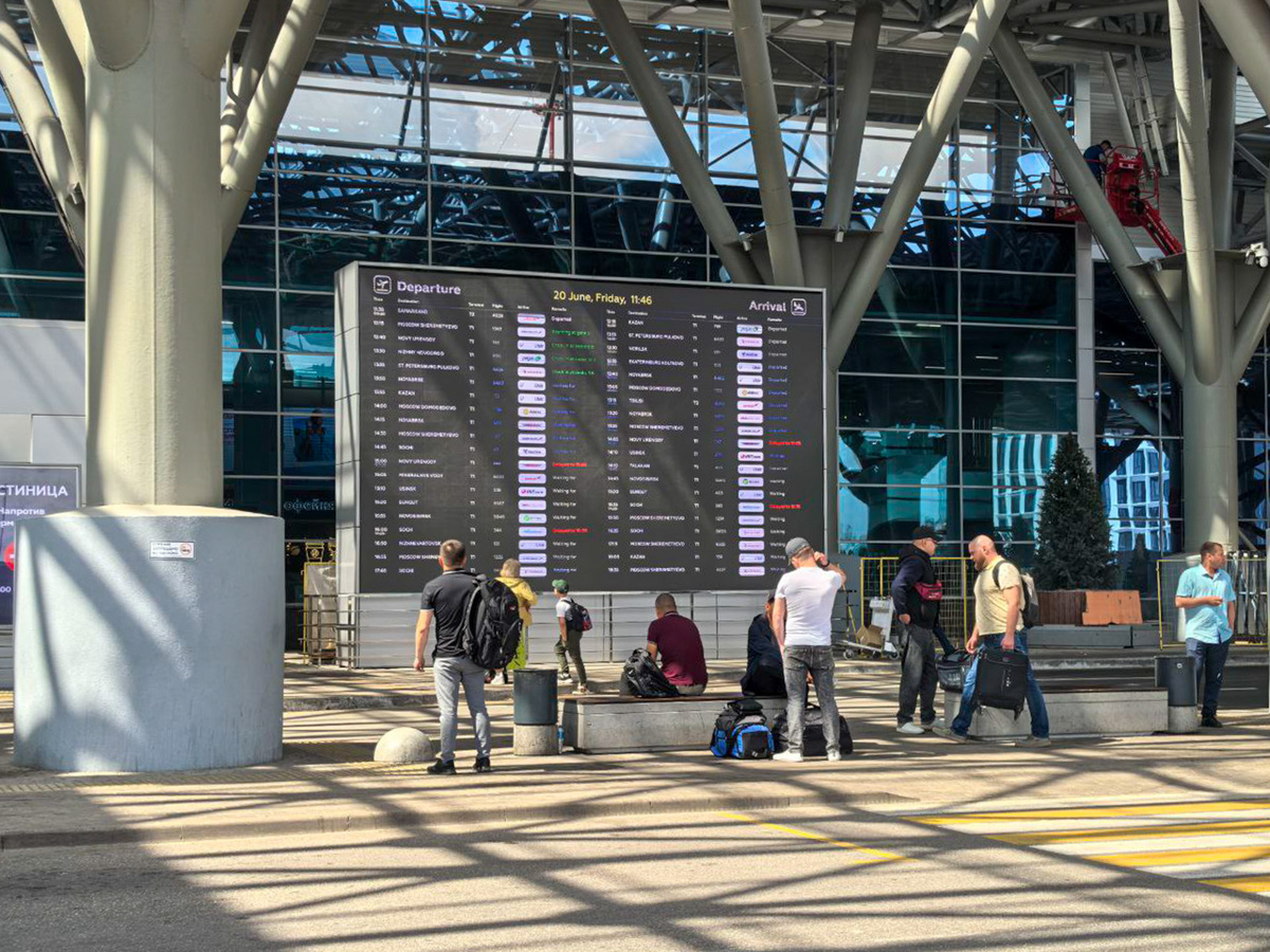 Туристы из Владивостока рассказали о том, что происходит в Дубае.  Фото: Фото: ФедералПресс / Ксения Кобалия
