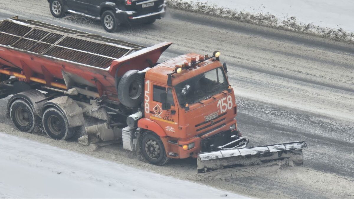    Дорожная техника, зима, расчистка Наталья Краснова