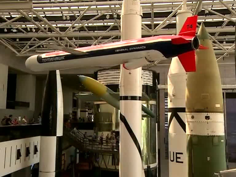    США Сирия: ракета Томагавк (хостинг)