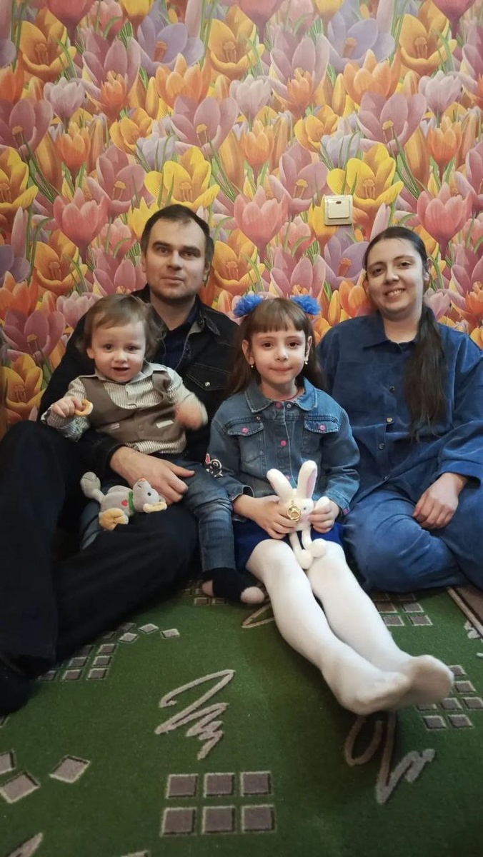    А это семья коренного жителя Сердобска Максима Курмашина, который остался без заветного угла от государства. Владимир ВОРСОБИН