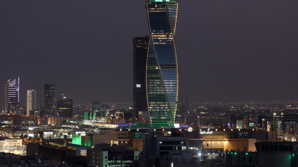     Reuters: пламя охватило посольство США в Эр-Рияде после взрыва Валерий Шарифулин/ТАСС