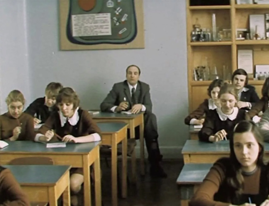 Кадр из фильма "Ключ без права передачи" (1978)