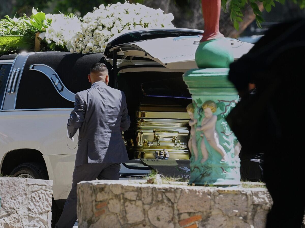    Похороны лидера картеля "Новое поколение Халиско" Эль Менчо | © AP Photo / Refugio Ruiz