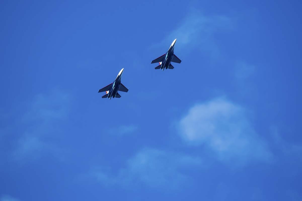    "Русские витязи" впервые испытали Су-35С в учебном бою