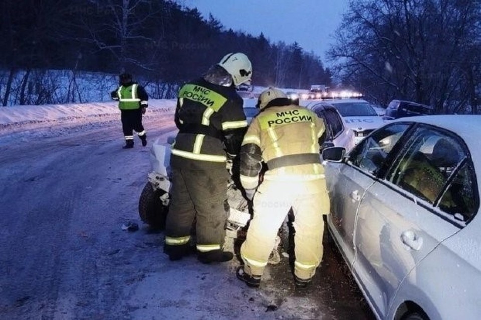    На месте аварии пресс-службы ГУ МЧС по Алтайскому краю