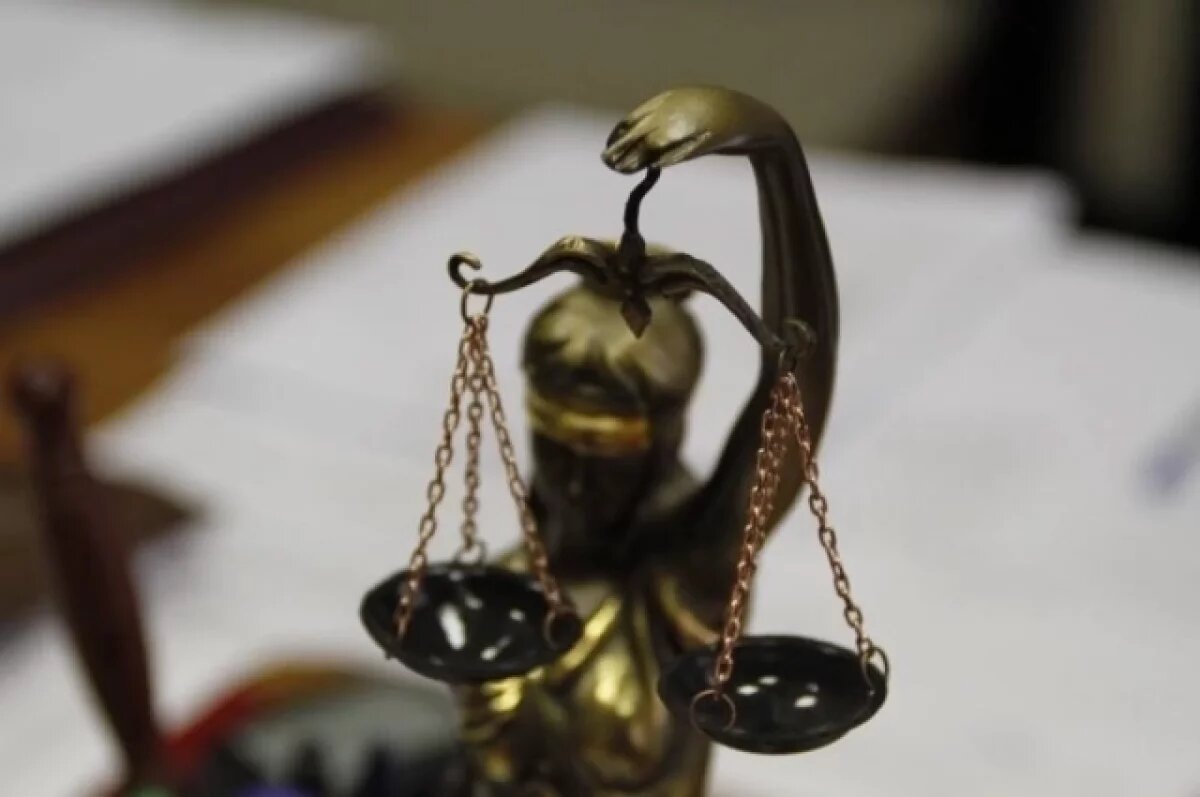    Пьяный житель Спасска-Дальнего укусил полицейского и получил условный срок