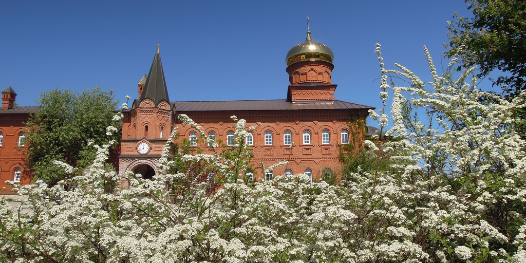 Башкортостан. Успенский Свято-Георгиевский мужской монастырь и Павловская ГЭС
