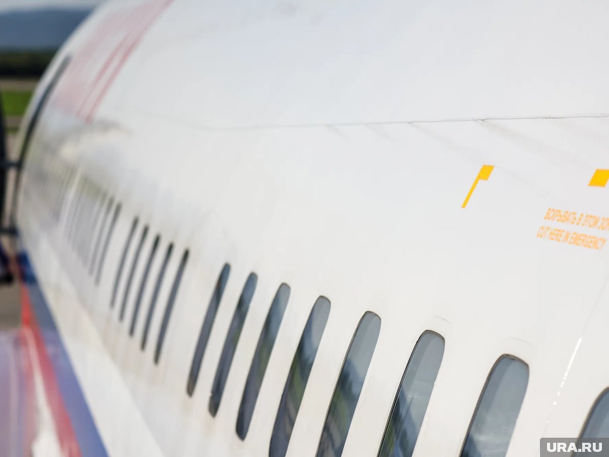     Первый самолет из Дубая приземлился в Екатеринбурге