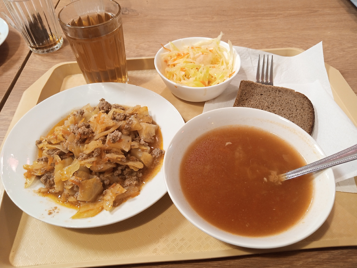 Работа работой, а обед по расписанию.