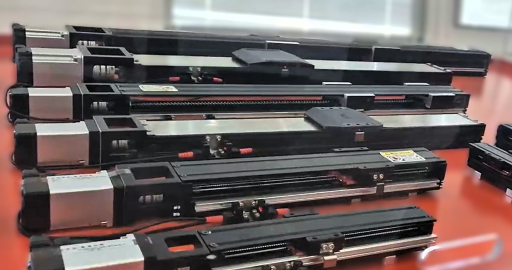 Линейные модули: сравнение трёх технологий привода