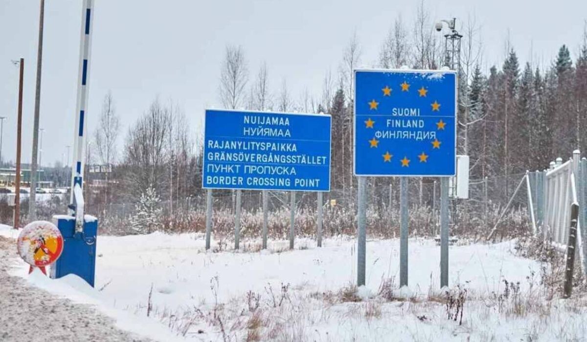     Пропускной пункт. Источник: spb.kp.ru Автор фото: Артём Килькин