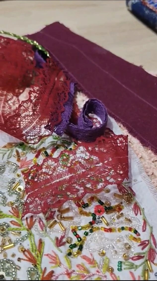 Как я их делаю? Да просто фантазирую с подобранным материалом.