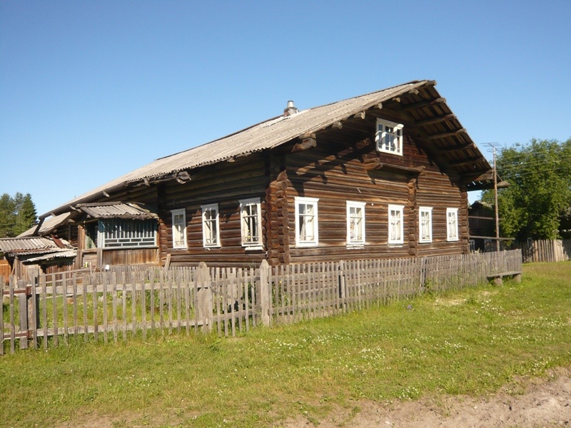 Вот такая избушка лубяная. 