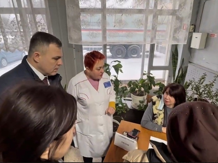    Фото: скрин видео из тг-канала министра здравоохранения ДНР Константина Масникова