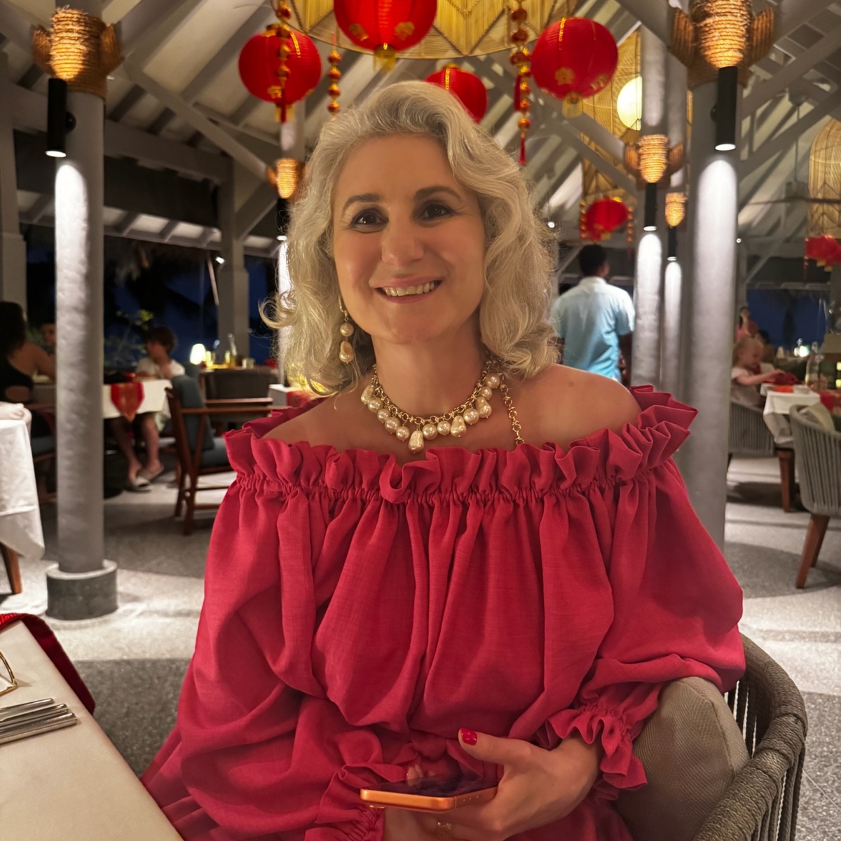 Хестанова Тамара Зауровна — врач-рефлексотерапевт со стажем более 27 лет в лечении иглами.