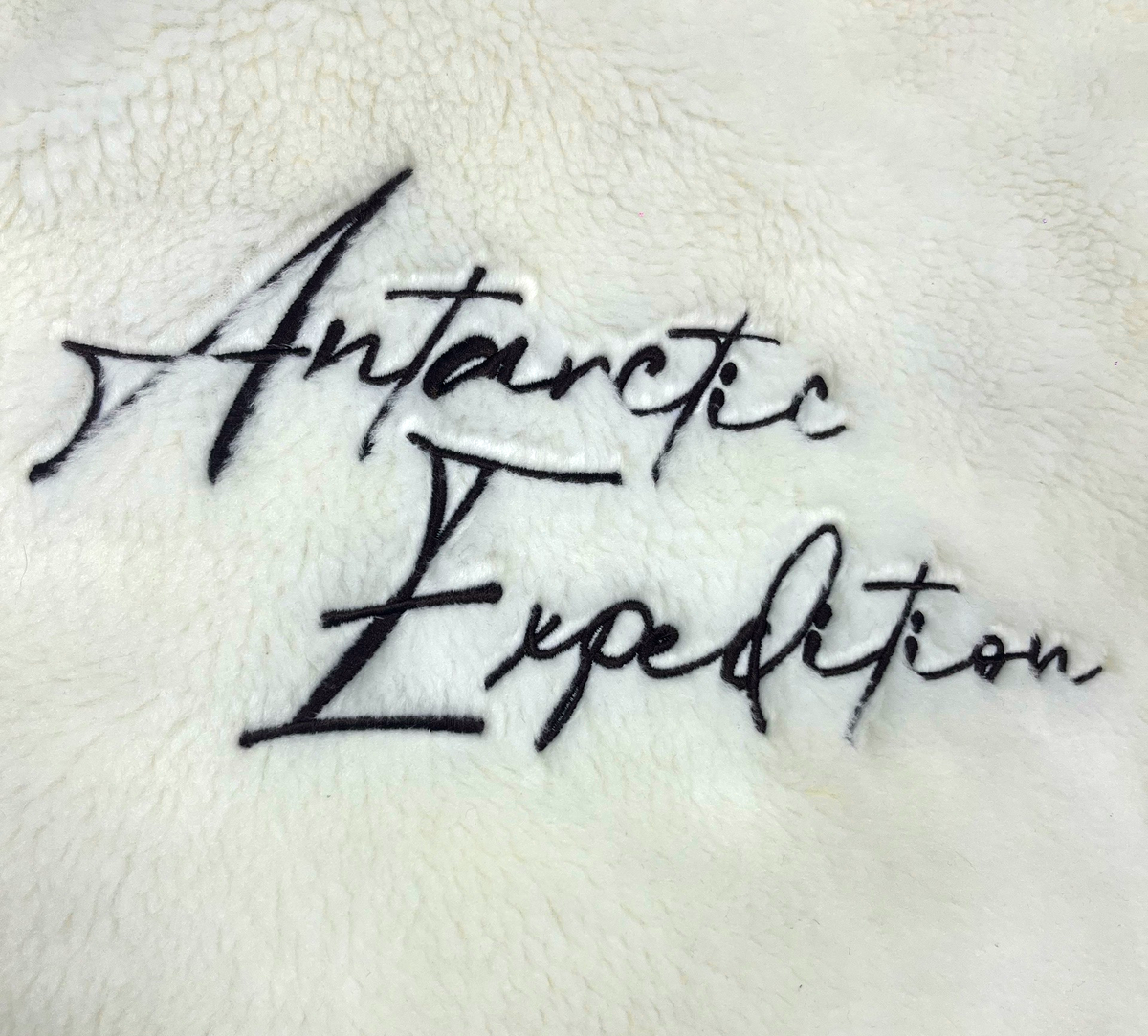 Вышивка на меху