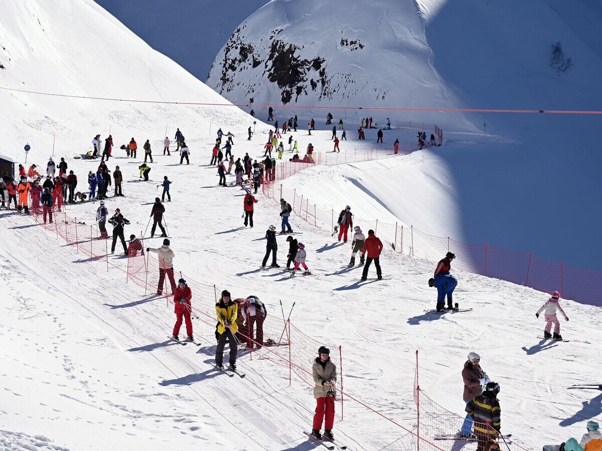    Старт горнолыжного сезона на курорте Красная поляна© РИА Новости . Екатерина Лызлова