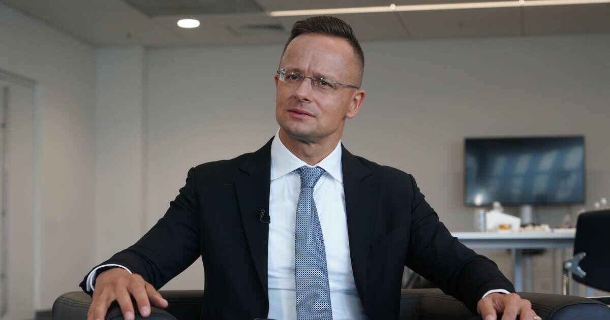    Сийярто: Украина не вступит в ЕС, пока мы у власти в Венгрии