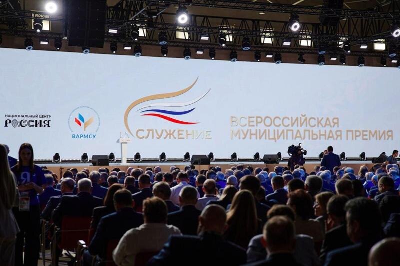    Пресс-служба полпреда президента в УрФО. Вручение премии «Служение»