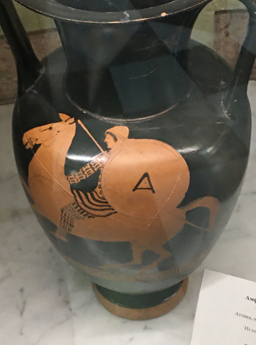 Амфора краснофигурная: амазонка на коне