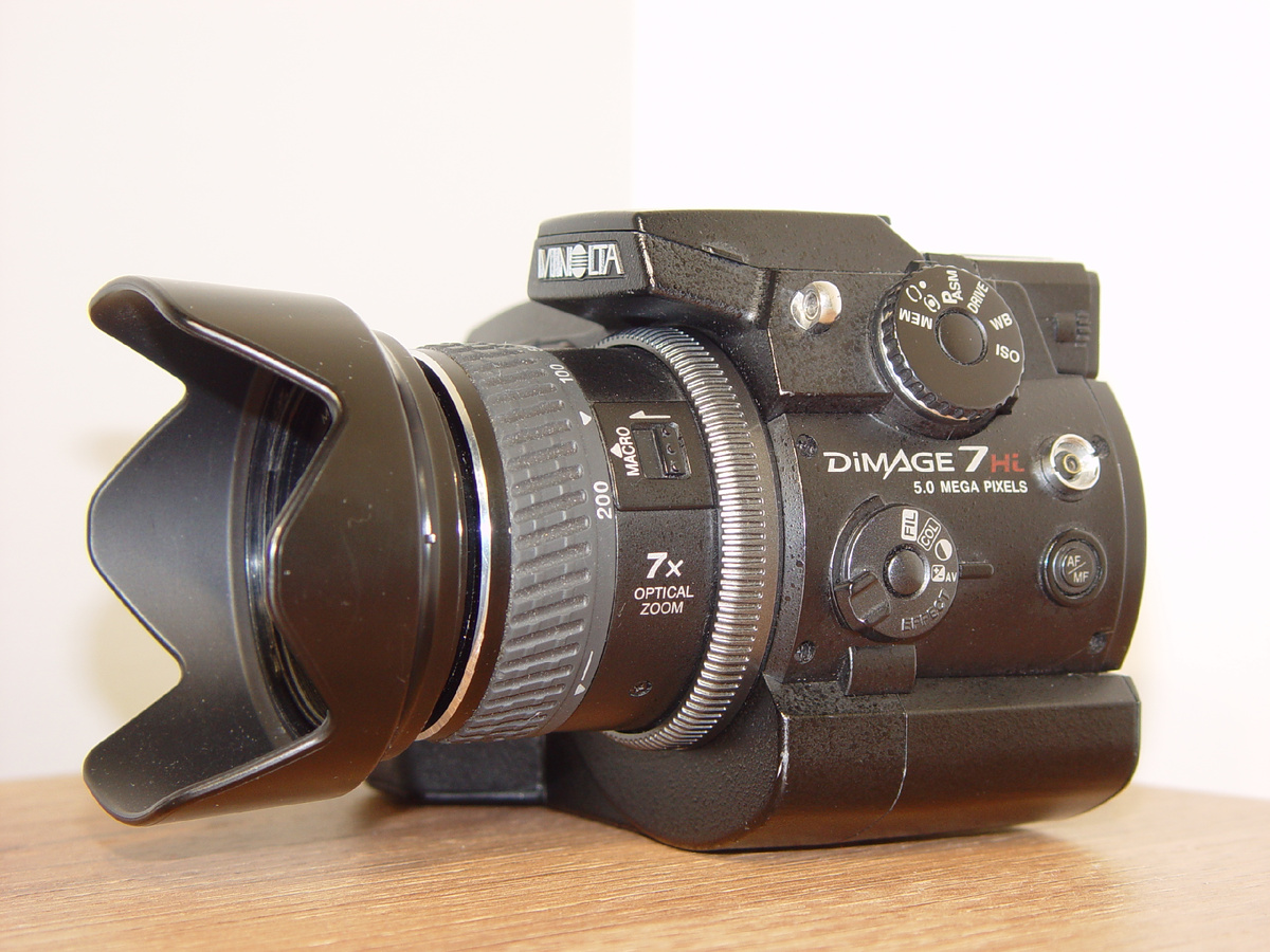 Minolta DiMAGE 7Hi из моей коллекции
