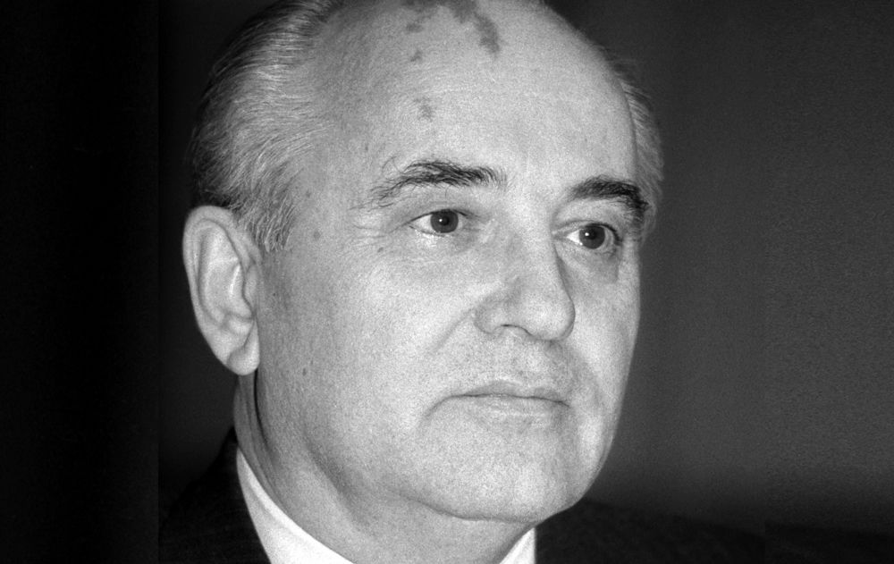 Михаил Сергеевич Горбачёв. Он сменил фронтовиков у власти и открыл эпоху перестройки и гласности. К 95-летию последнего лидера СССР, лауреата Нобелевской премии мира / Лев Медведев/ Википедия