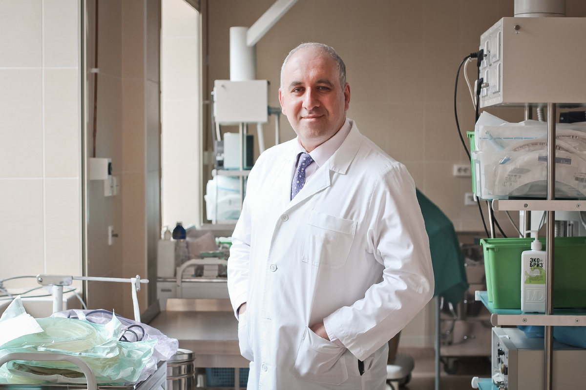 О том, как слушать любимые треки без вреда для здоровья расскажет врач-оториноларинголог отдела оториноларингологии ПСПбГМУ им. И. П. Павлова Альберт Эдуардович Шахназаров.