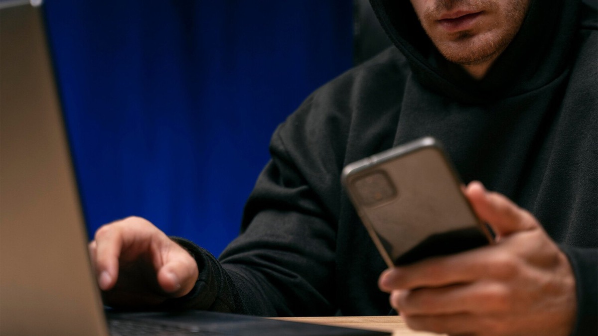    Мошенники регулярно придумывают новые способы обмана россиян