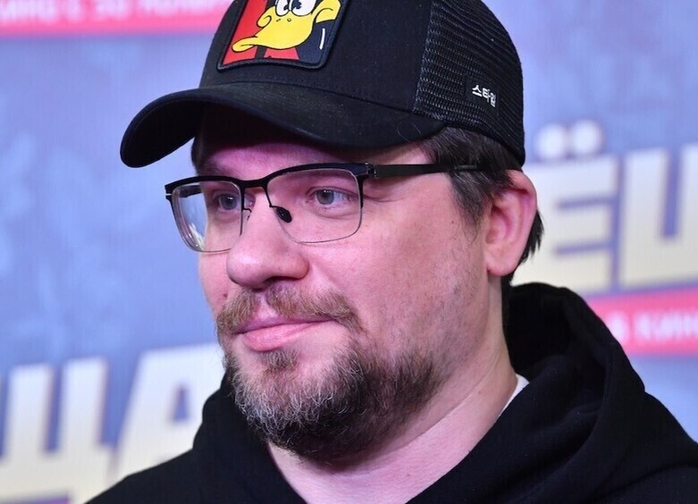     Гарик Харламов