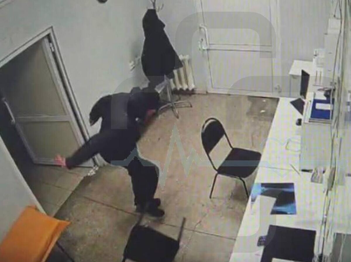    Житель Орска в больнице напал на травмотолога, который вернулся из зоны спецоперации | © ГАУЗ "ГБ" г. Орска/Telegram