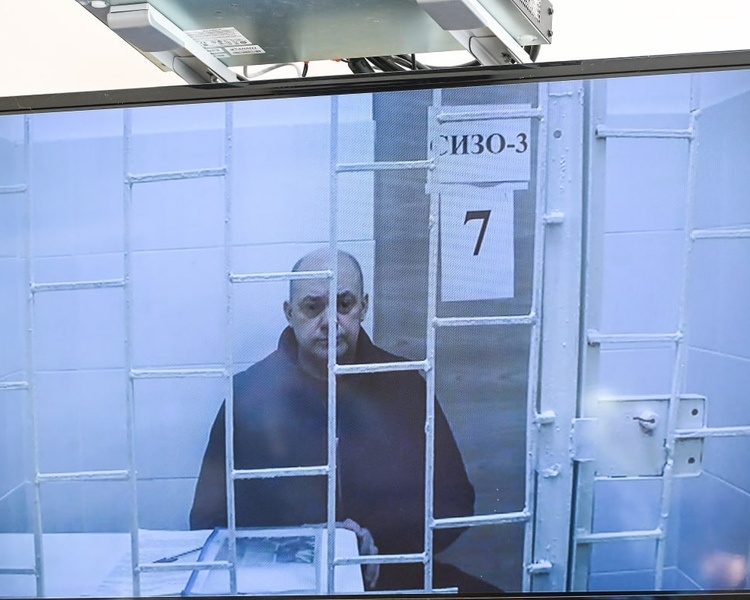     Защита курского экс-губернатора Смирнова просит перенести суд в другой регион