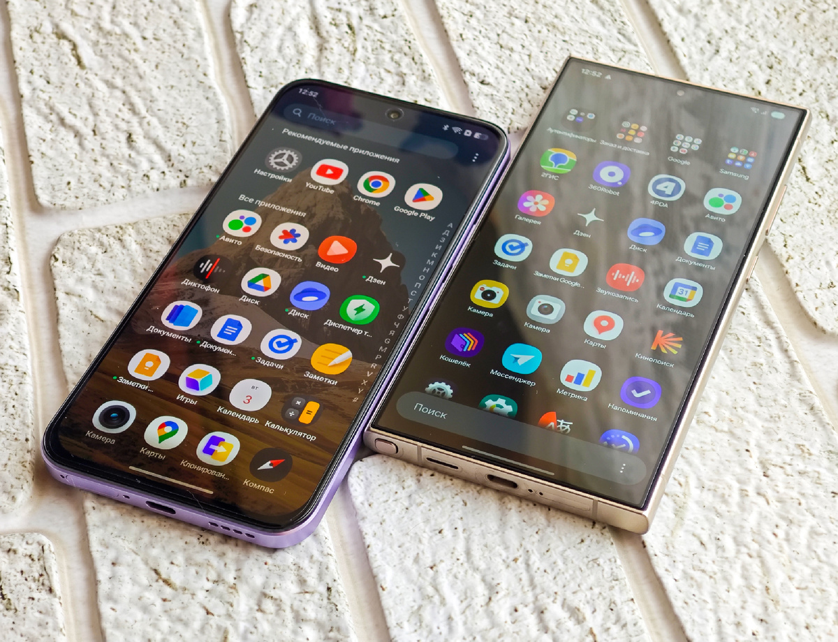 Разница в цене этих смартфонов на старте продаж более 70 000. 