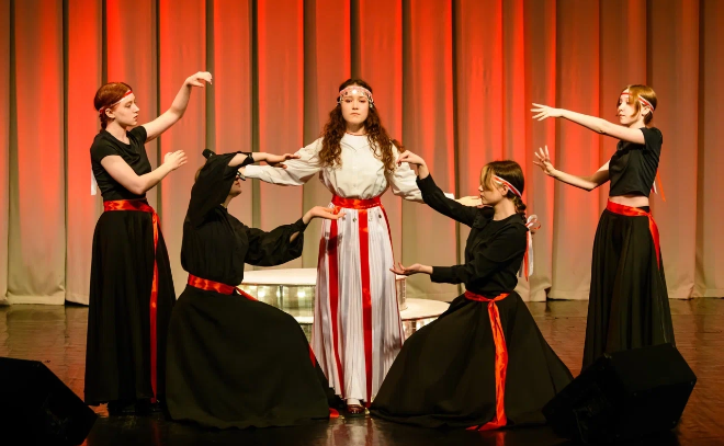    © Санкт-Петербургский Гуманитарный университет профсоюзов