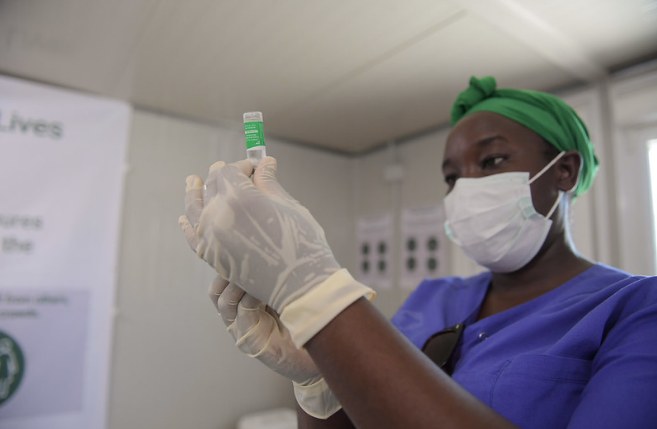     Вакцинация от COVID-19   
(cc) AMISOM