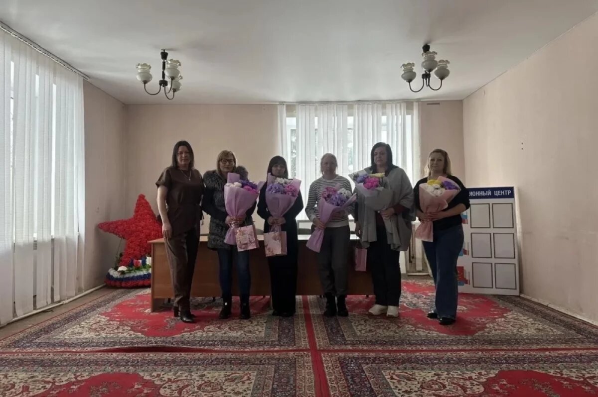    Активистка поздравила с наступающим 8 марта жен и матерей бойцов СВО